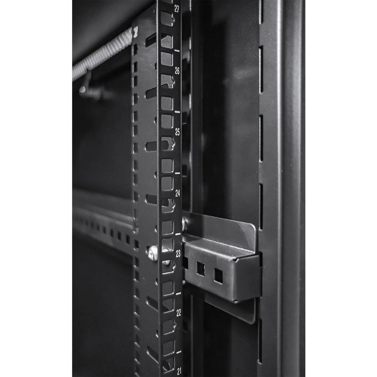 42U Floor Standing Data Cabinet 600 x 800